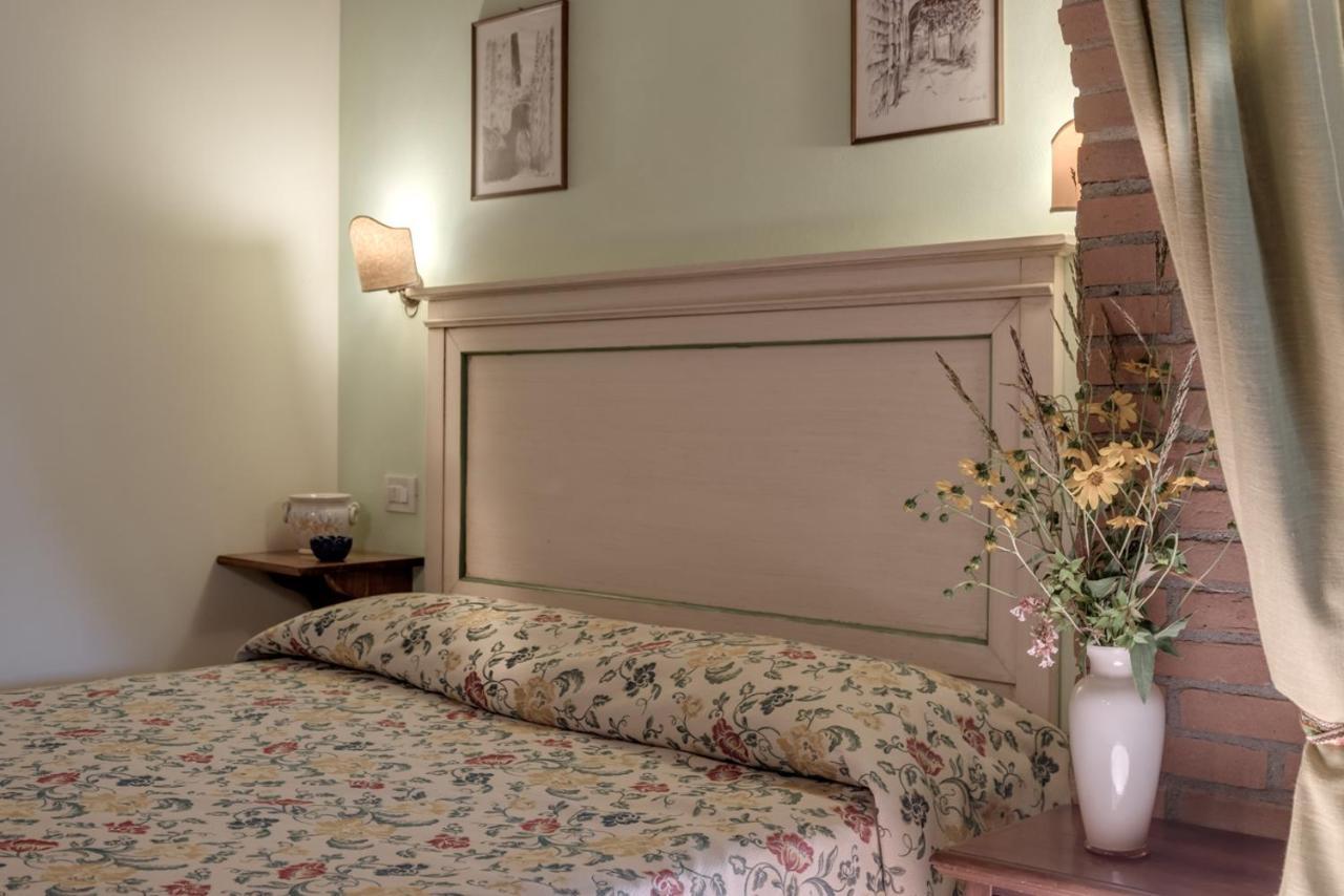 Borgo Al Cerro Aparthotel Casole dʼElsa Kültér fotó