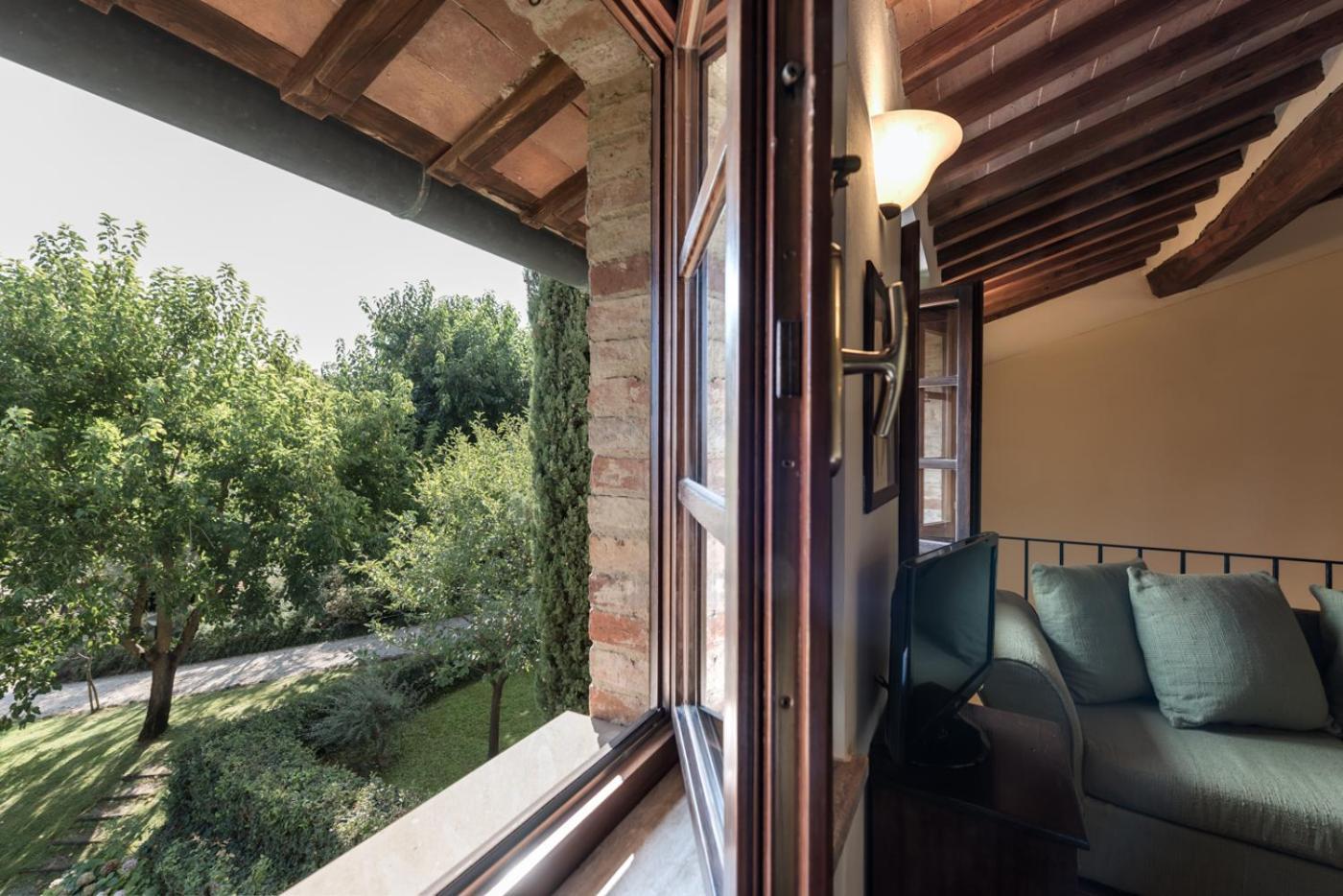 Borgo Al Cerro Aparthotel Casole dʼElsa Kültér fotó
